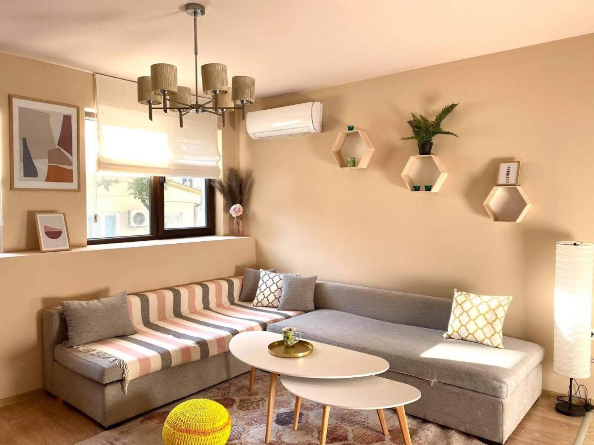 Boho Chic Apartment Nearby The Beach Varna Bagian luar foto