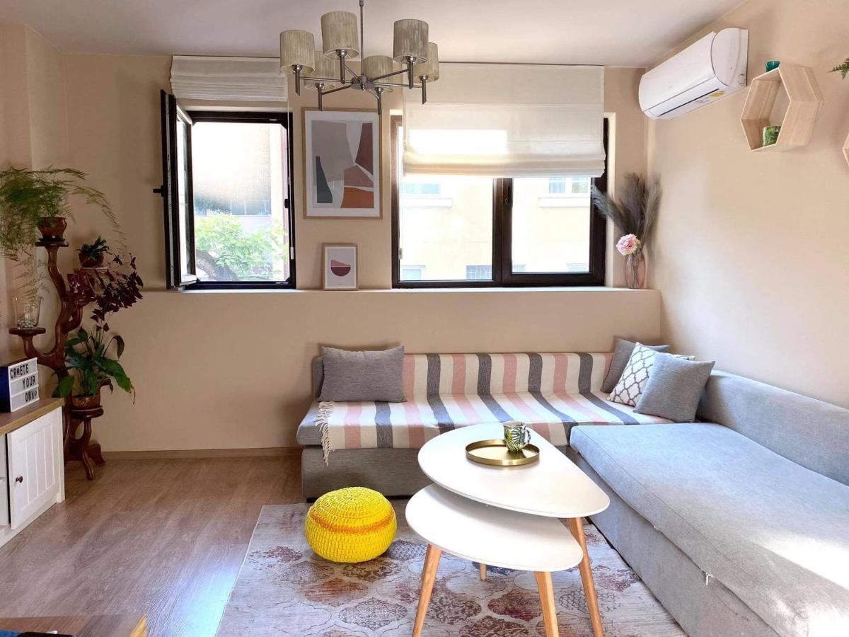 Boho Chic Apartment Nearby The Beach Varna Bagian luar foto
