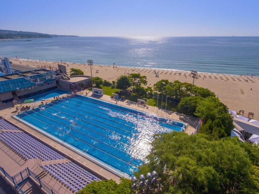 Boho Chic Apartment Nearby The Beach Varna Bagian luar foto